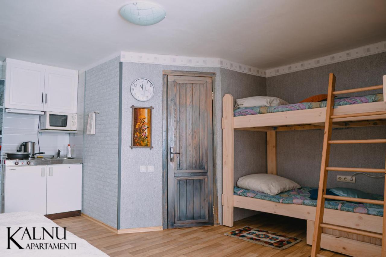 Kalna Apartamenti อักโลนา ภายนอก รูปภาพ
