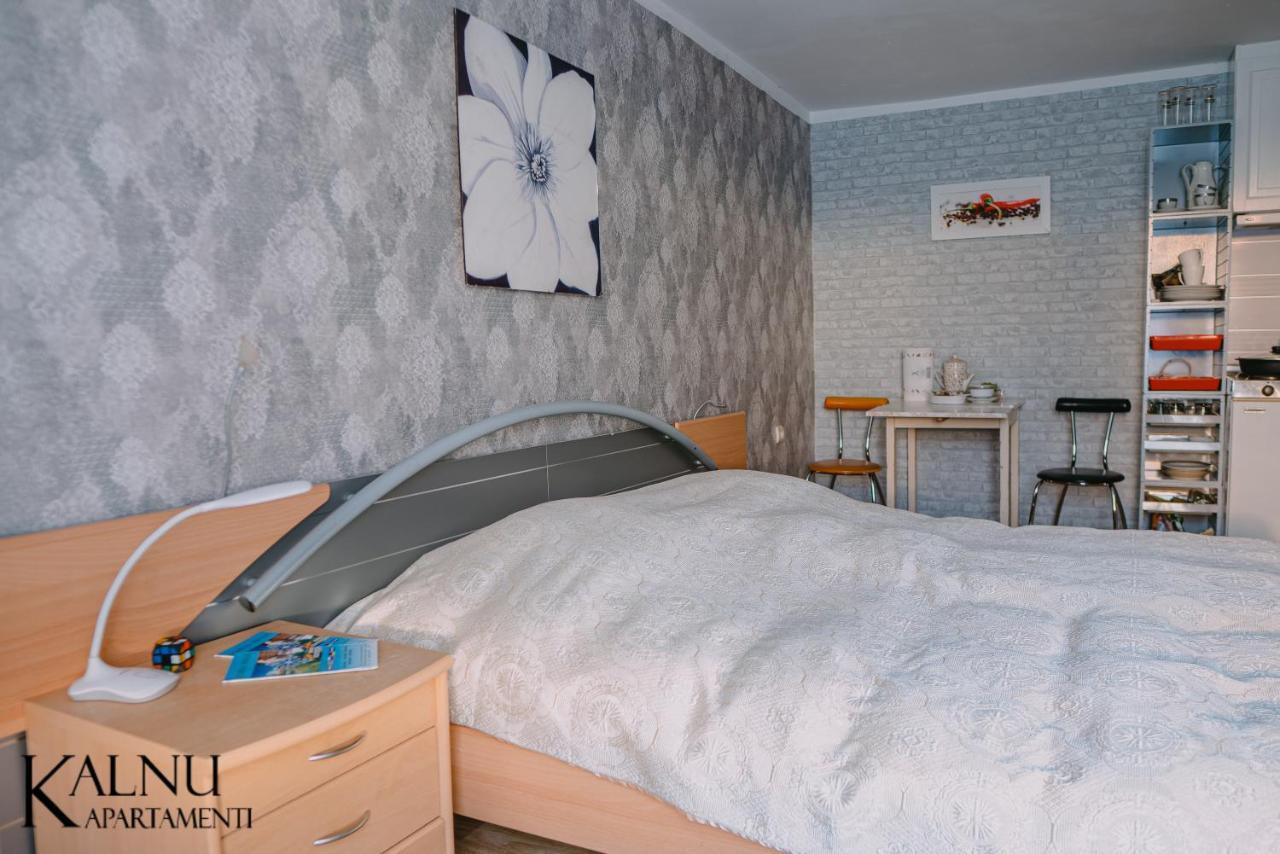 Kalna Apartamenti อักโลนา ภายนอก รูปภาพ