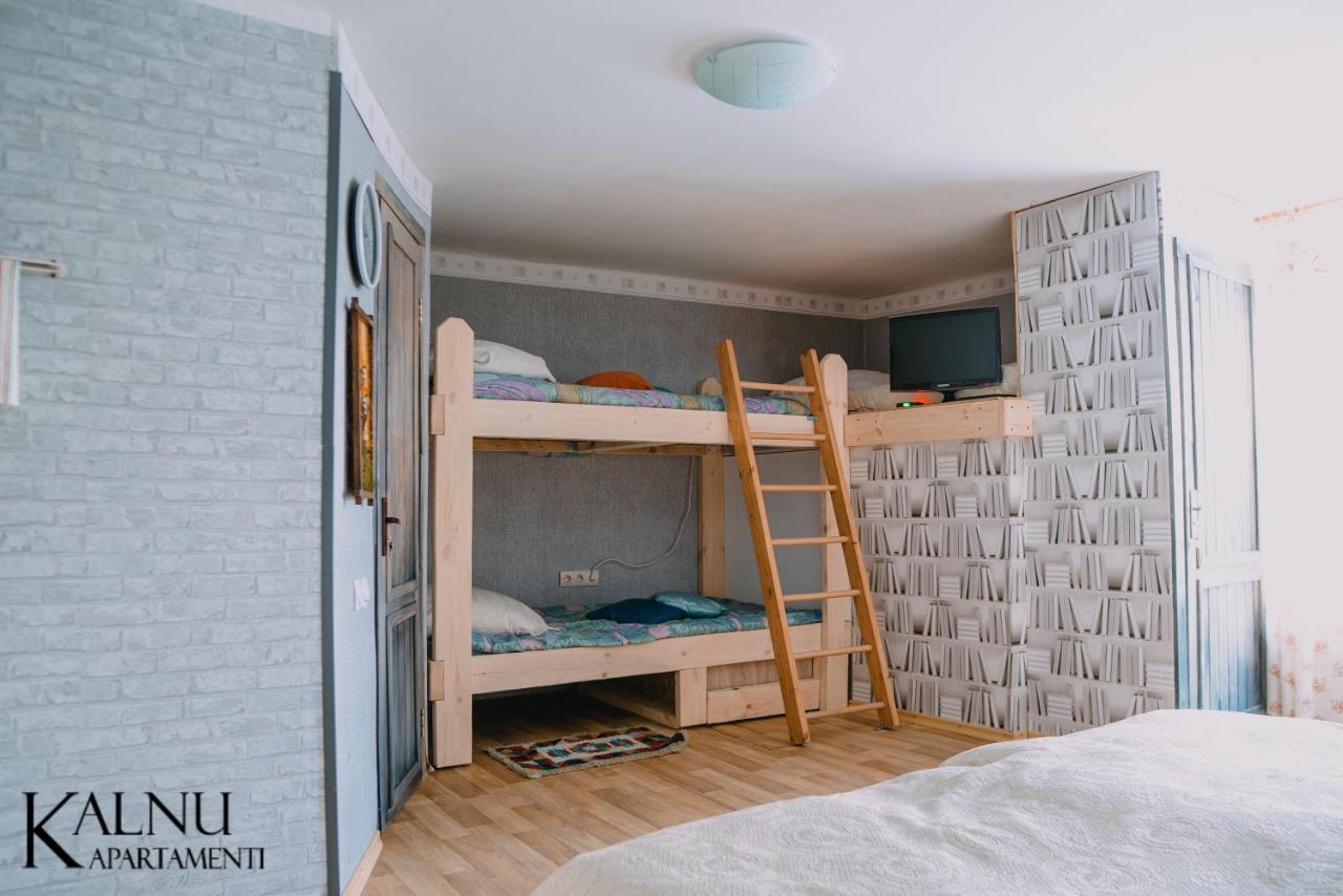 Kalna Apartamenti อักโลนา ภายนอก รูปภาพ